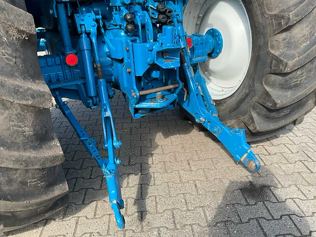 1985 ford 8210 vierwielaangedreven landbouwtractor - afbeelding 16 van  39