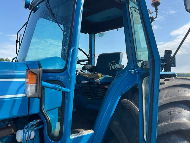 1985 ford 8210 vierwielaangedreven landbouwtractor - afbeelding 20 van  39