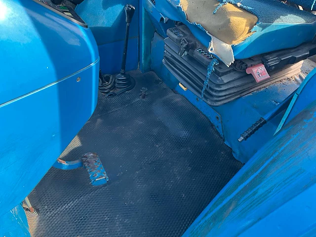 1985 ford 8210 vierwielaangedreven landbouwtractor - afbeelding 24 van  39