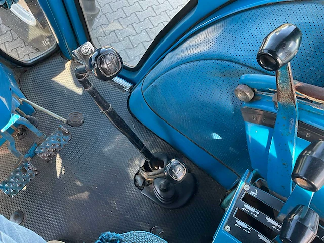 1985 ford 8210 vierwielaangedreven landbouwtractor - afbeelding 28 van  39