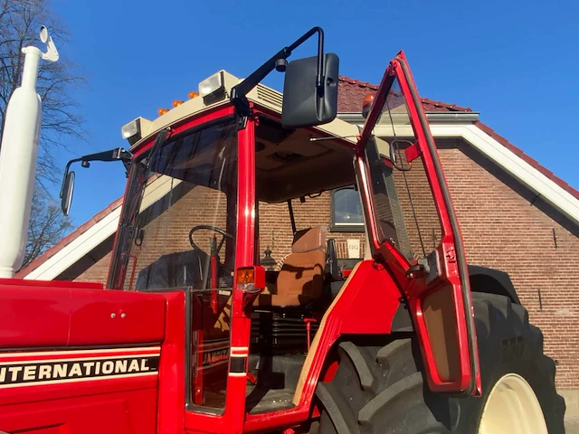 1985 international 1455xl oldtimer tractor "compleet gerestaureerd" - afbeelding 2 van  55