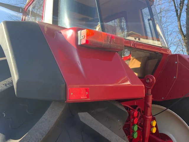 1985 international 1455xl oldtimer tractor "compleet gerestaureerd" - afbeelding 46 van  55