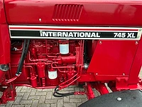 1985 international 745xl ergo-s tweewielaangedreven landbouwtractor - afbeelding 6 van  40