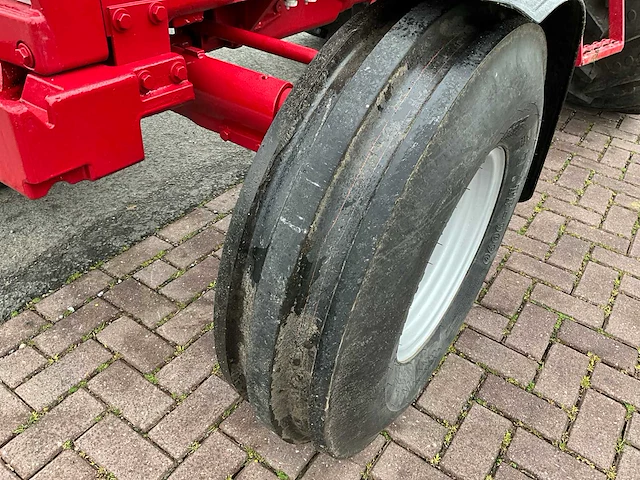 1985 international 745xl ergo-s tweewielaangedreven landbouwtractor - afbeelding 9 van  40