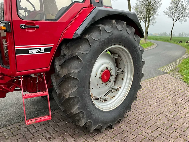 1985 international 745xl ergo-s tweewielaangedreven landbouwtractor - afbeelding 10 van  40