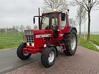 1985 international 745xl ergo-s tweewielaangedreven landbouwtractor - afbeelding 12 van  40