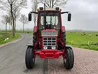 1985 international 745xl ergo-s tweewielaangedreven landbouwtractor - afbeelding 23 van  40
