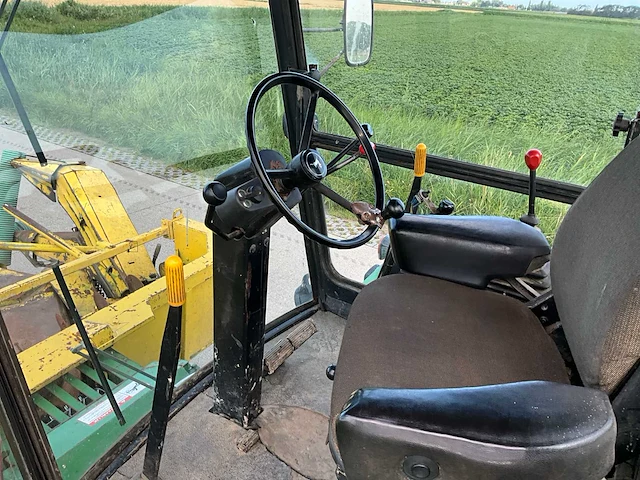 1985 john deere 5820 hakselaar - afbeelding 25 van  58