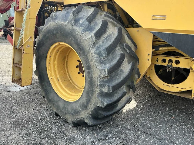 1985 new holland tf44 combain - afbeelding 26 van  72