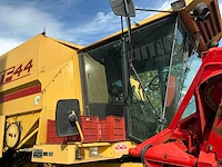 1985 new holland tf44 combain - afbeelding 29 van  72