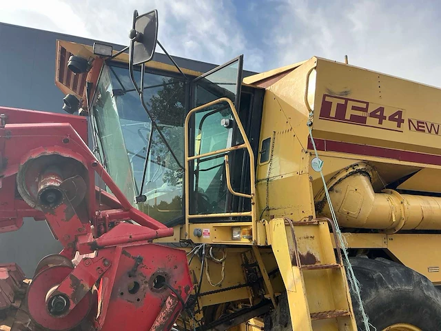 1985 new holland tf44 combain - afbeelding 30 van  72