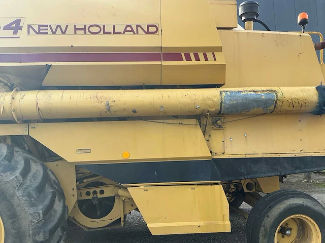 1985 new holland tf44 combain - afbeelding 36 van  72