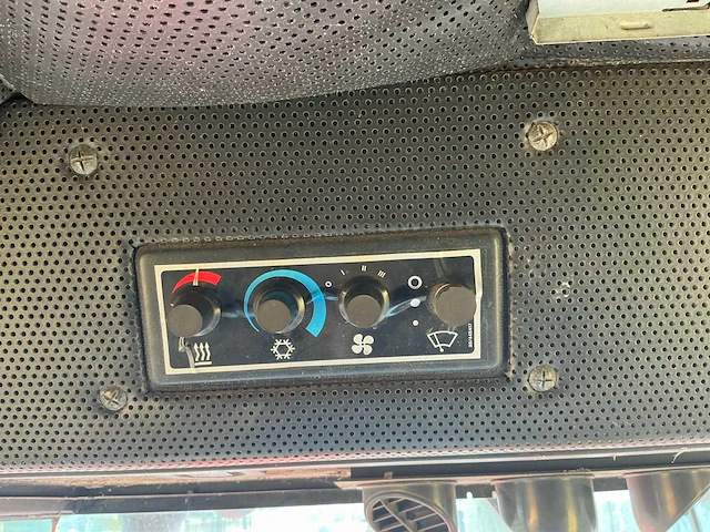 1985 new holland tf44 combain - afbeelding 43 van  72
