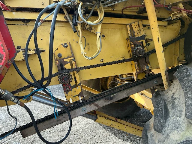 1985 new holland tf44 combain - afbeelding 46 van  72