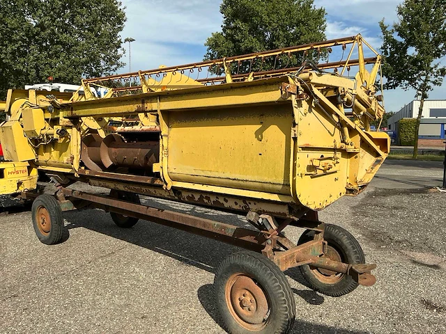 1985 new holland tf44 combain - afbeelding 54 van  72