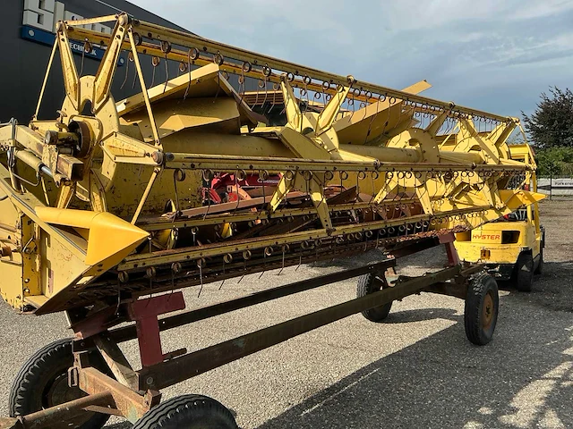 1985 new holland tf44 combain - afbeelding 57 van  72