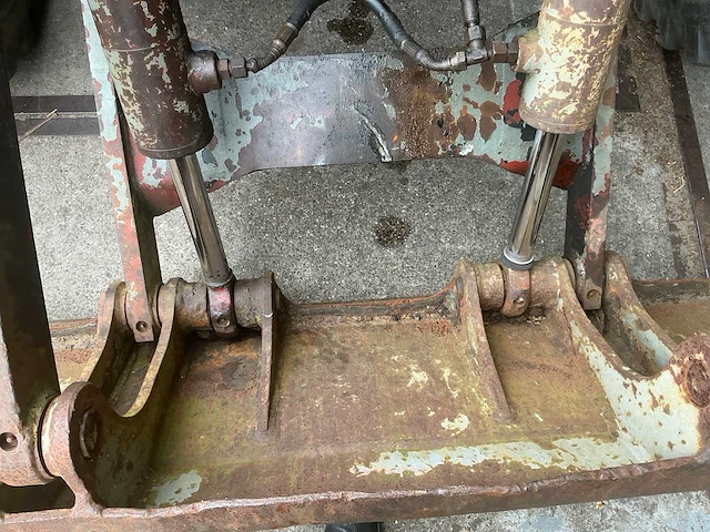 1985 o & k mh4ga2 banden graafmachine - afbeelding 36 van  45