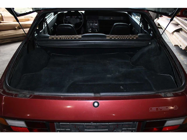 1985 porsche 924 - oldtimer - afbeelding 16 van  41