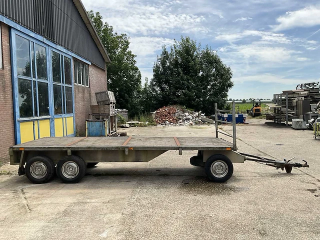 1985 roll-on aanhangwagen - afbeelding 13 van  18