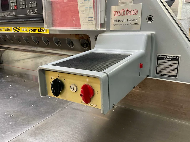 1985 schneider senator 115 pc2 quillotineschaar / snijmachine - afbeelding 2 van  21