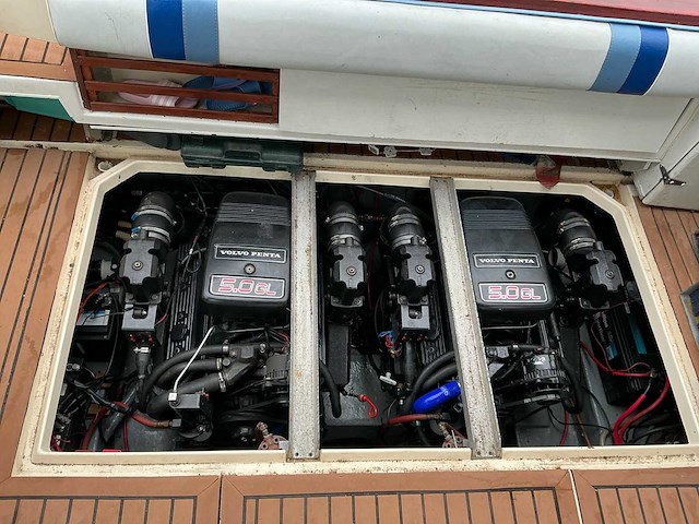 1985 sea ray 270 sundancer speedboot - afbeelding 28 van  35