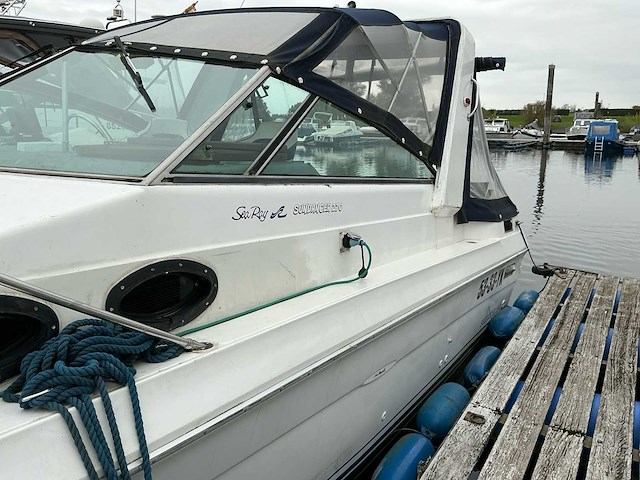 1985 sea ray 270 sundancer speedboot - afbeelding 35 van  35