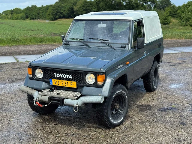 1985 toyota landcruiser. h.duty 2.4 lx frp oldtimer - afbeelding 18 van  27