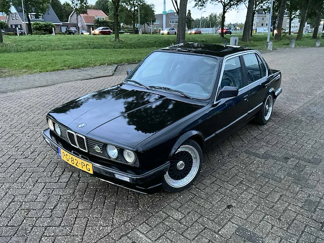 1986 bmw 3-serie e30 325i oldtimer - afbeelding 1 van  17