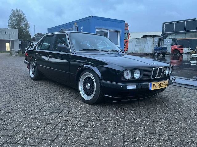 1986 bmw 3-serie e30 325i oldtimer - afbeelding 12 van  17