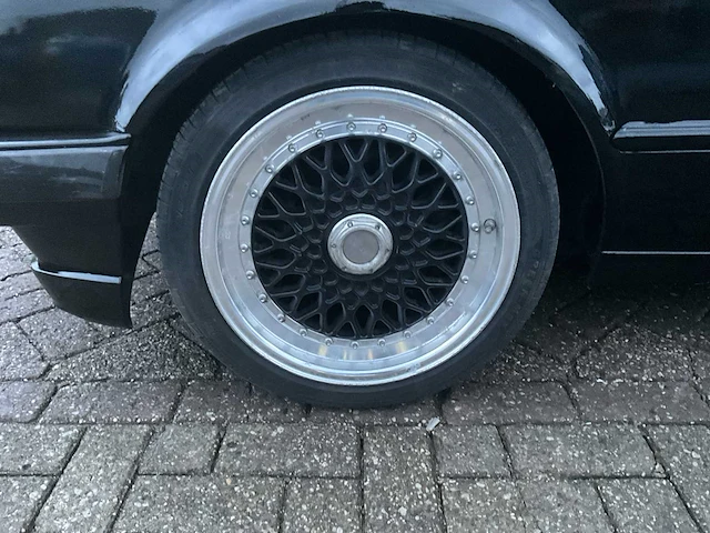 1986 bmw 3-serie e30 325i oldtimer - afbeelding 10 van  17