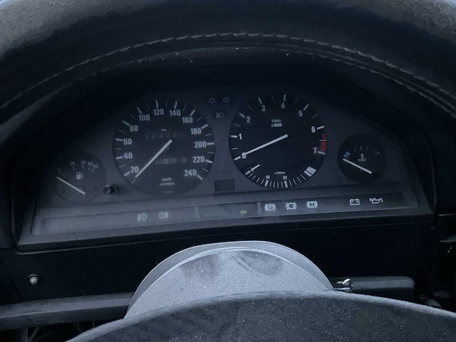 1986 bmw 3-serie e30 325i oldtimer - afbeelding 16 van  17