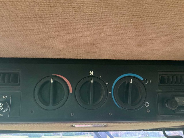 1986 case 1455 xl vierwielaangedreven landbouwtractor - afbeelding 13 van  51