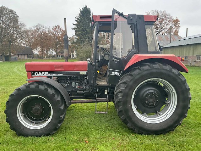1986 case international 1056 axl vierwielaangedreven landbouwtractor - afbeelding 3 van  55