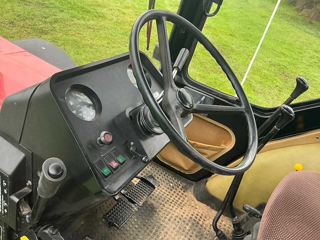 1986 case international 1056 axl vierwielaangedreven landbouwtractor - afbeelding 21 van  55