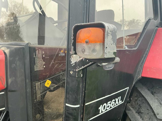 1986 case international 1056 axl vierwielaangedreven landbouwtractor - afbeelding 29 van  55