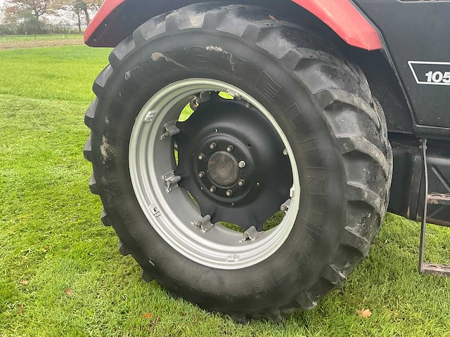 1986 case international 1056 axl vierwielaangedreven landbouwtractor - afbeelding 38 van  55