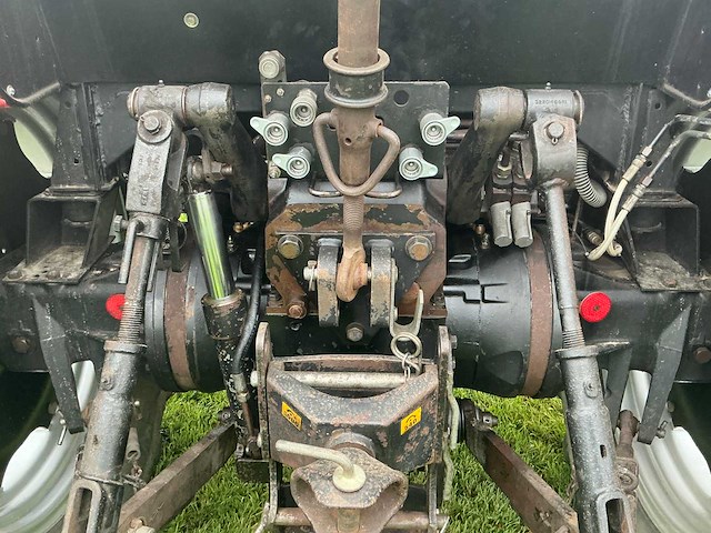 1986 case international 1056 axl vierwielaangedreven landbouwtractor - afbeelding 47 van  55