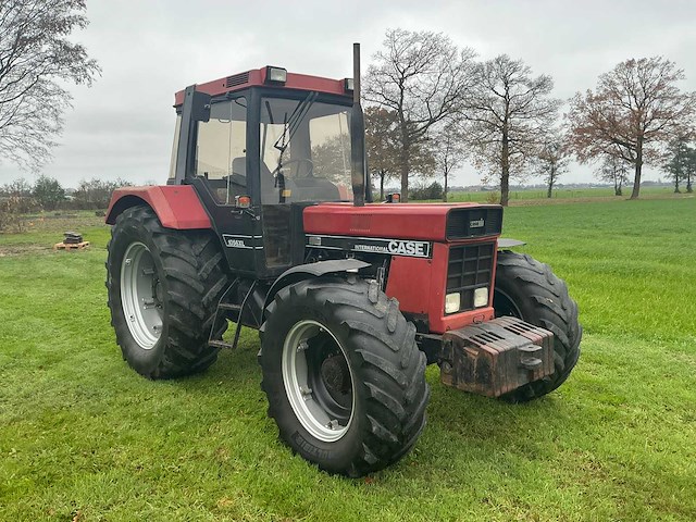 1986 case international 1056 axl vierwielaangedreven landbouwtractor - afbeelding 49 van  55