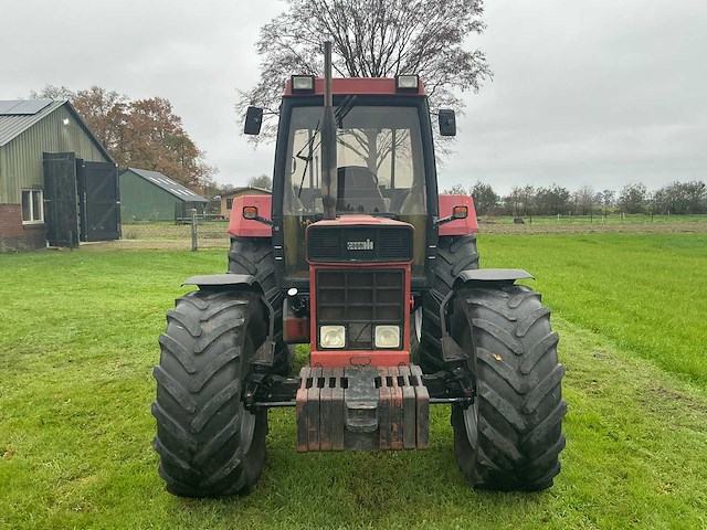 1986 case international 1056 axl vierwielaangedreven landbouwtractor - afbeelding 50 van  55