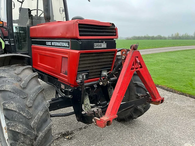 1986 case international 1255xl vierwielaangedreven landbouwtractor - afbeelding 5 van  39