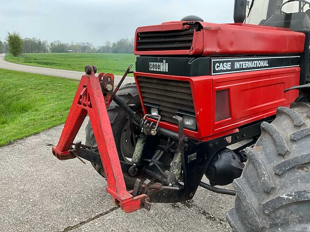 1986 case international 1255xl vierwielaangedreven landbouwtractor - afbeelding 6 van  39