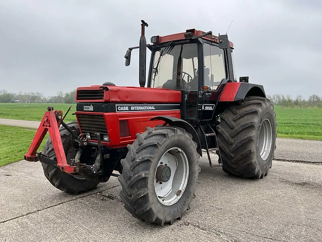 1986 case international 1255xl vierwielaangedreven landbouwtractor - afbeelding 1 van  39