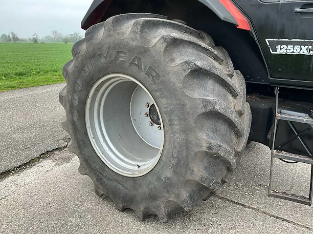 1986 case international 1255xl vierwielaangedreven landbouwtractor - afbeelding 19 van  39