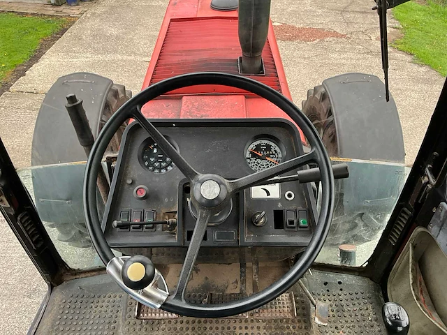 1986 case international 1255xl vierwielaangedreven landbouwtractor - afbeelding 25 van  39