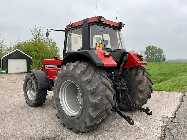 1986 case international 1255xl vierwielaangedreven landbouwtractor - afbeelding 39 van  39