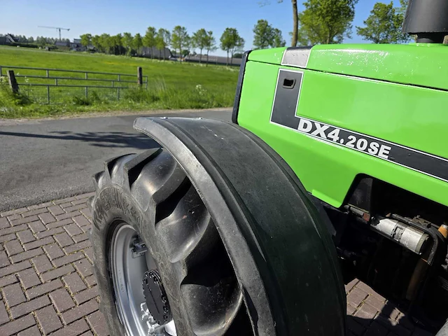 1986 deutz-fahr dx 4.20se vierwielaangedreven landbouwtractor - afbeelding 3 van  42
