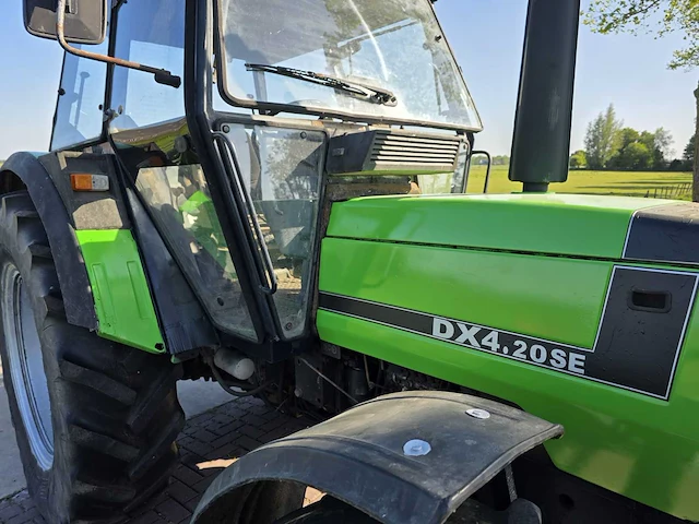 1986 deutz-fahr dx 4.20se vierwielaangedreven landbouwtractor - afbeelding 5 van  42