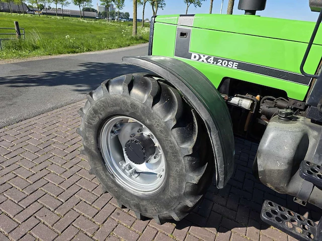 1986 deutz-fahr dx 4.20se vierwielaangedreven landbouwtractor - afbeelding 7 van  42