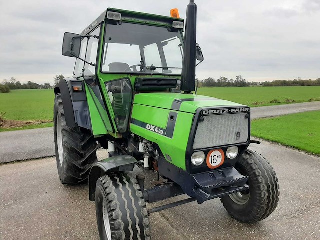 1986 deutz-fahr dx 4.30 tweewielaangedreven landbouwtractor - afbeelding 24 van  29