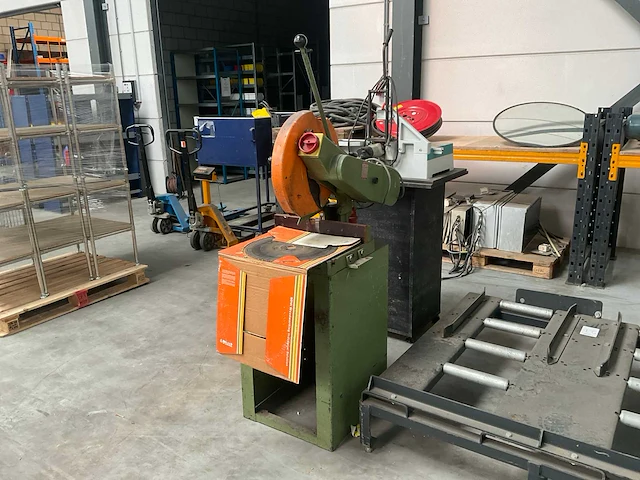 1986 eiseke lms-ii afkortcirkelzaagmachine - afbeelding 1 van  8